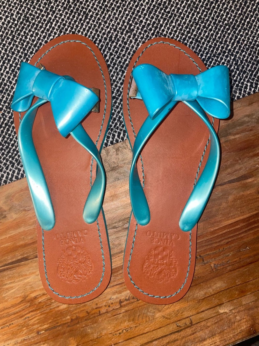 Vince Camuto Women’s Sandals with Teal Bow Size 8